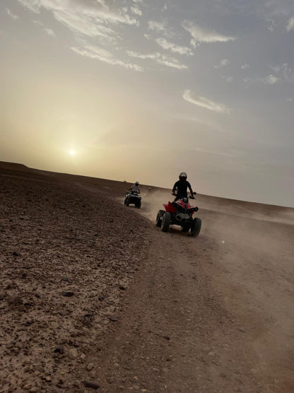 Marruecos de Emociones Fuertes: 10 Días de Aventura en Quads, Escalada, Paracaidismo y Surf
 