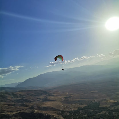 Marruecos de Emociones Fuertes: 10 Días de Aventura en Quads, Escalada, Paracaidismo y Surf
 