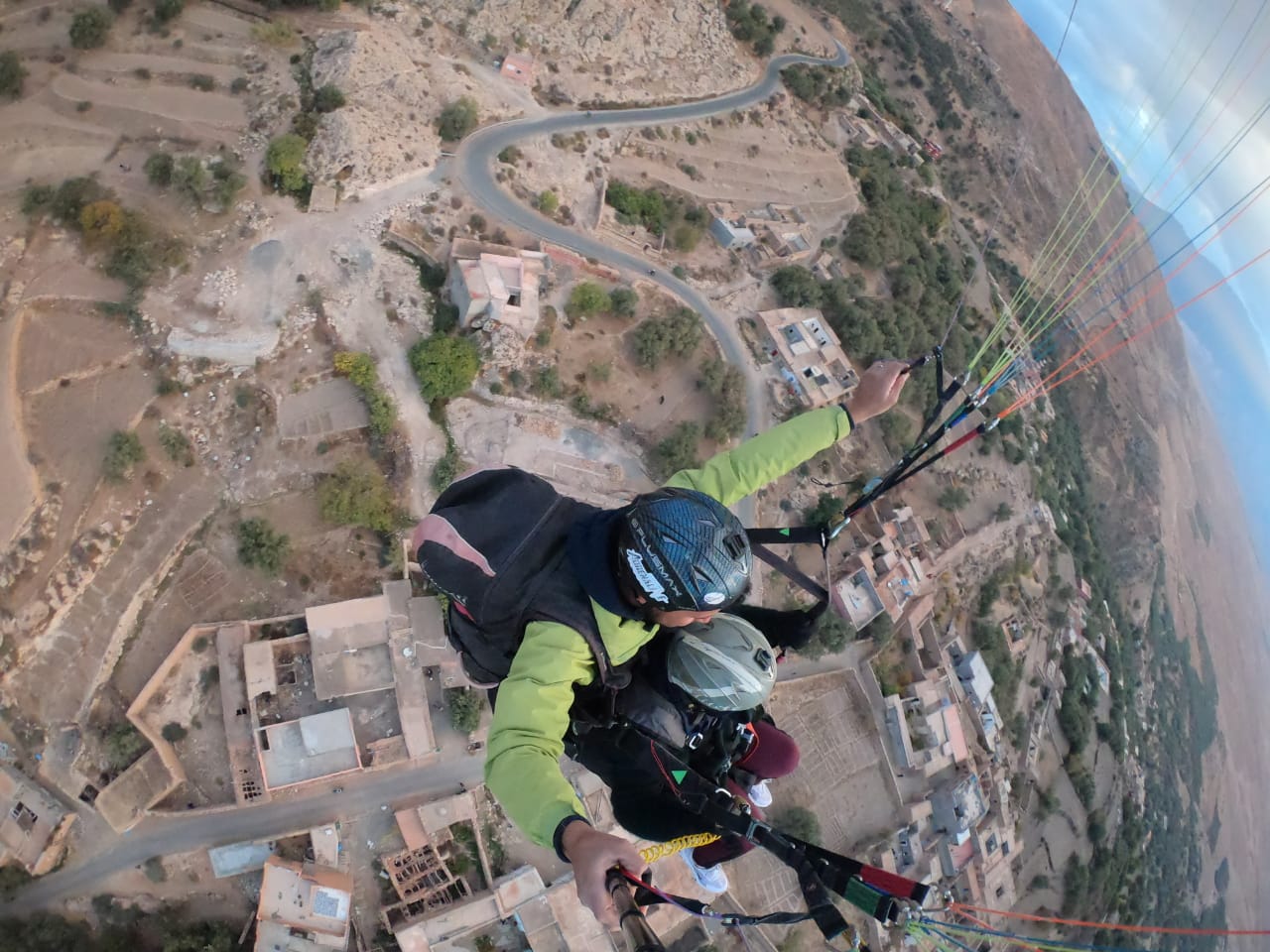 Marruecos de Emociones Fuertes: 10 Días de Aventura en Quads, Escalada, Paracaidismo y Surf
 