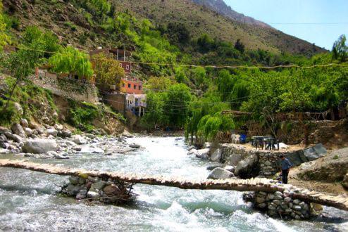 Aventura en la Cima: Senderismo en el Alto Atlas y Ascenso al Monte Toubkal