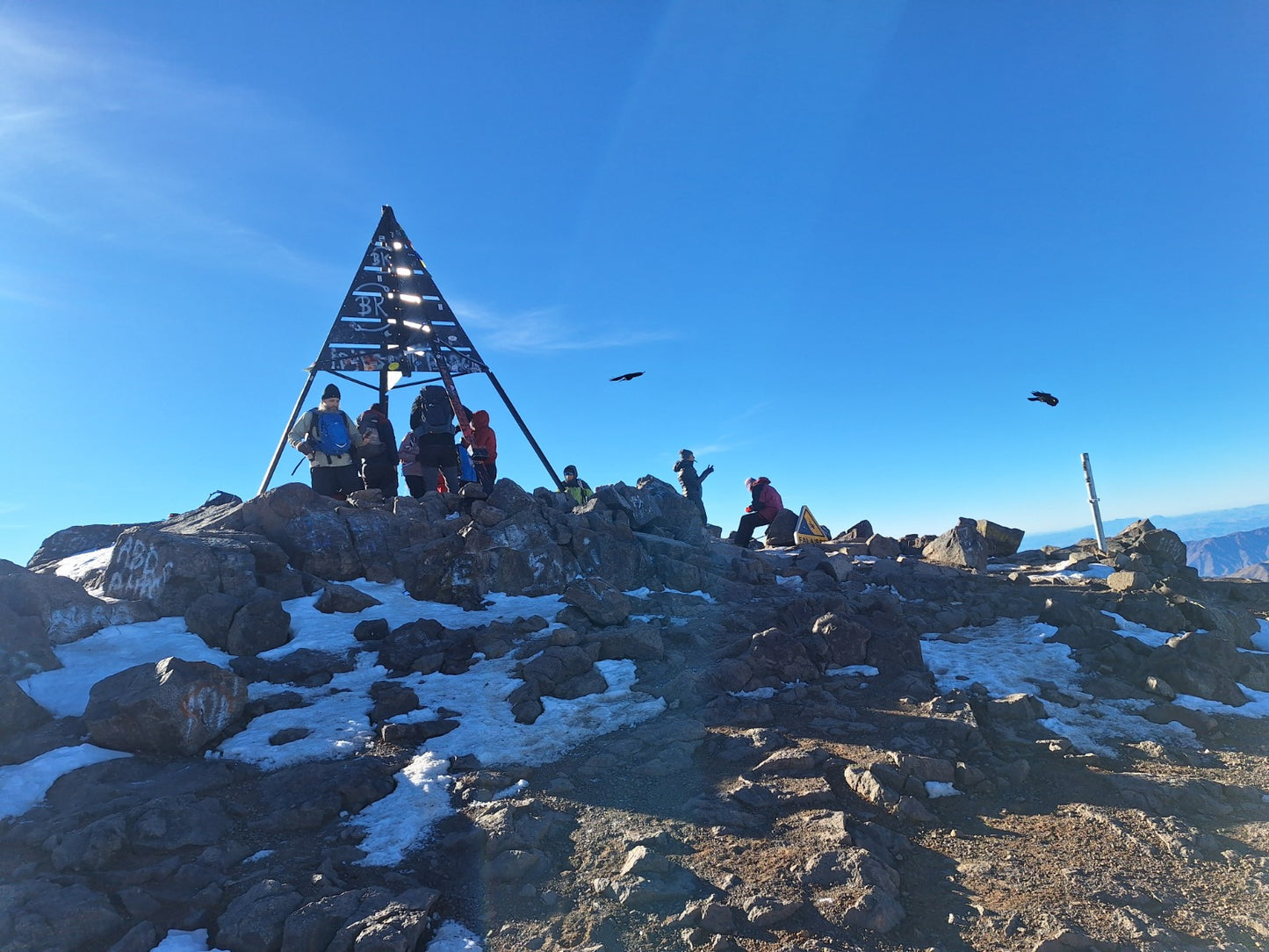 Avventura in Vetta: Trekking nell'Alto Atlante e Ascensione del Monte Toubkal