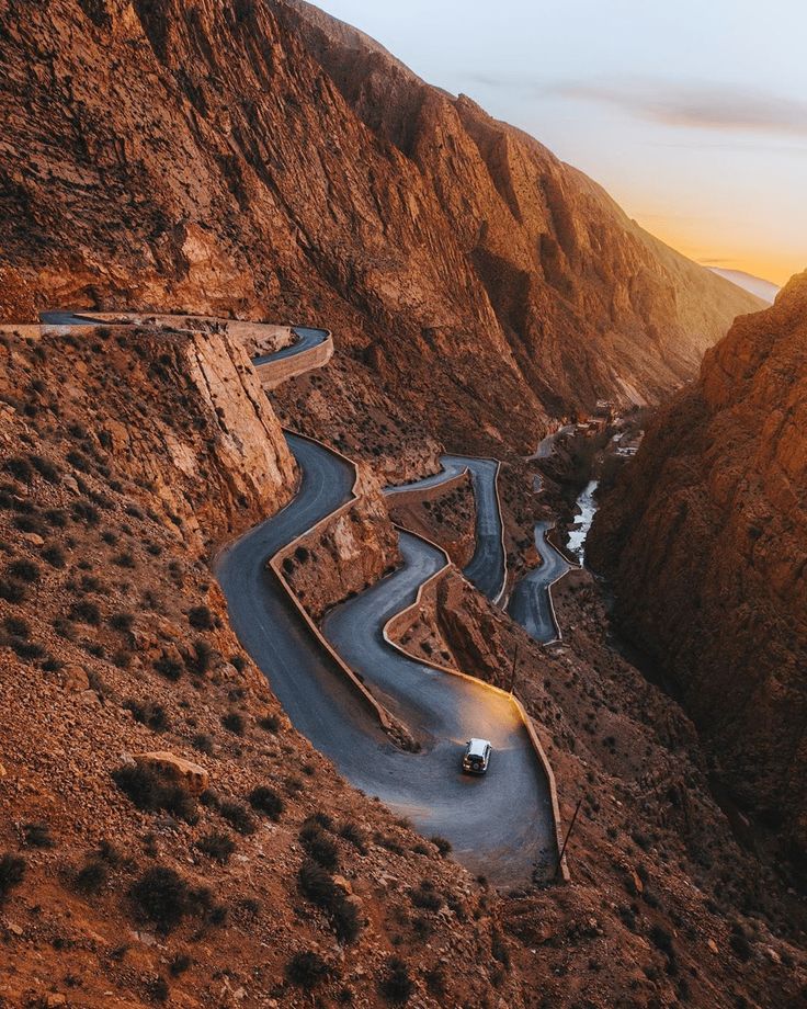  Anello del Dadès e Sabbie del Sahara: Un Viaggio Attraverso il Sud del Marocco