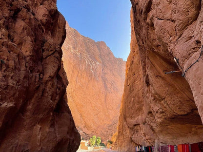 Gli Splendori del Sud del Marocco: Un Viaggio dalle Kasbah alle Dune del Deserto
 